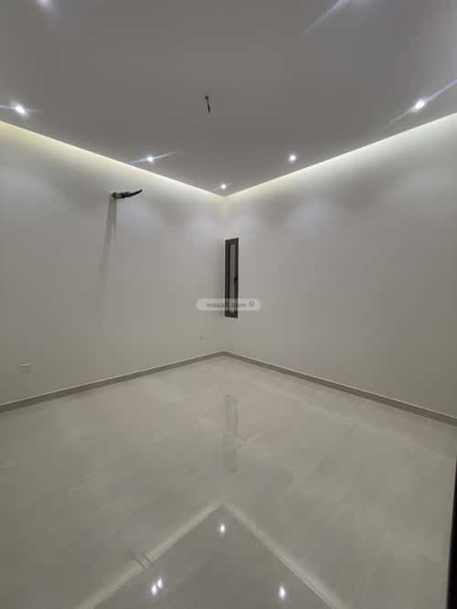 5 bedroom villa in Al Wafa 9