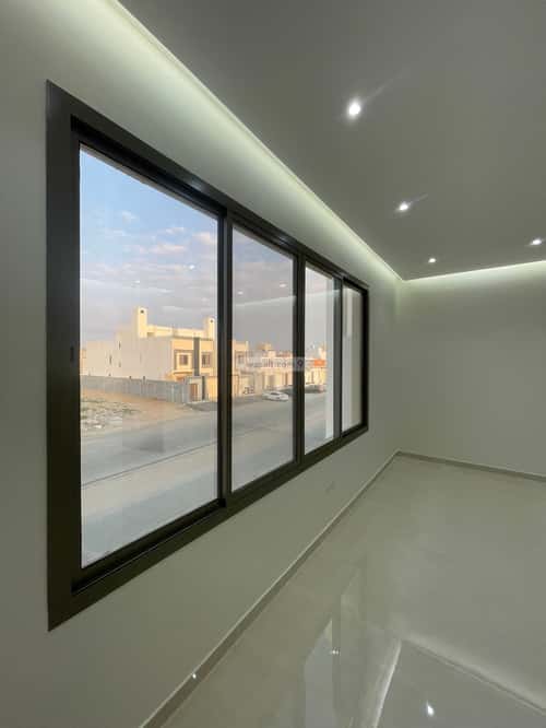 5 bedroom villa in Al Wafa 8