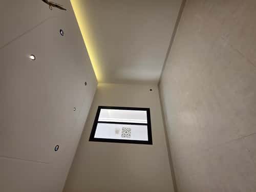4 bedroom apartment in Al Rabwa 8