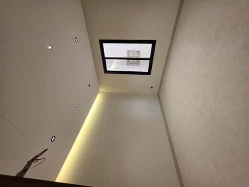 5 bedroom apartment in Al Rabwa 2