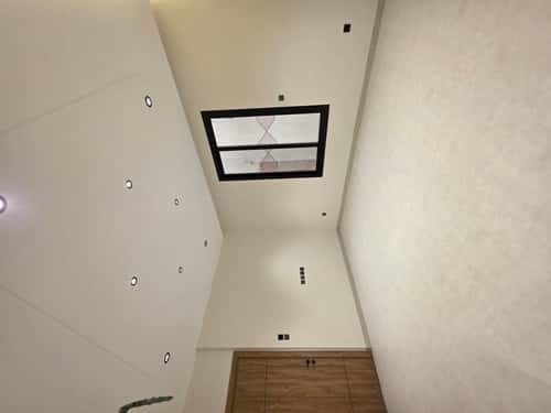 5 bedroom apartment in Al Rabwa 9