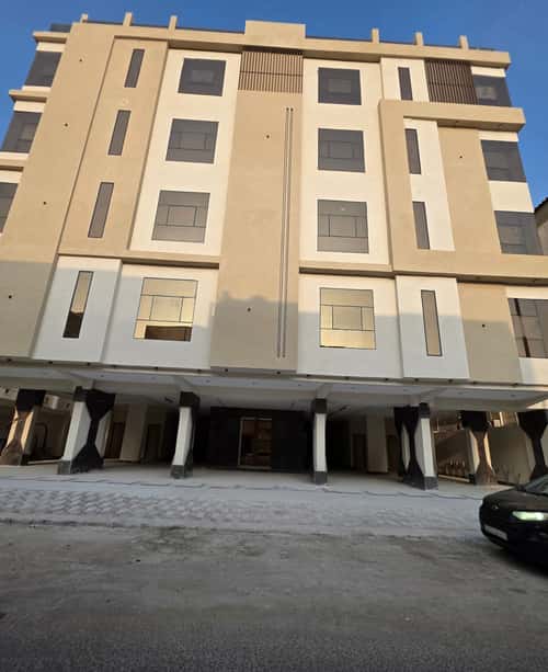 5 bedroom apartment in Al Rabwa 7