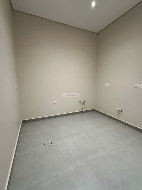 3 bedroom apartment in Al Rawdah 5