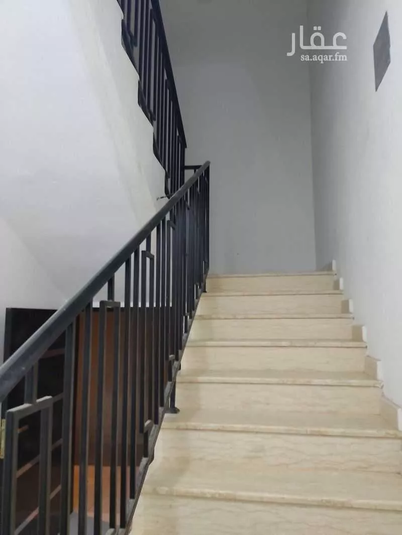 3 bedroom floor in Al Mahdiyyah 2