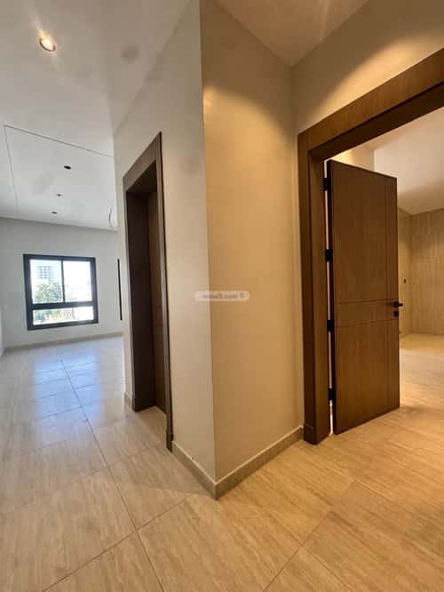 4 bedroom apartment in Al Aziziyah 4