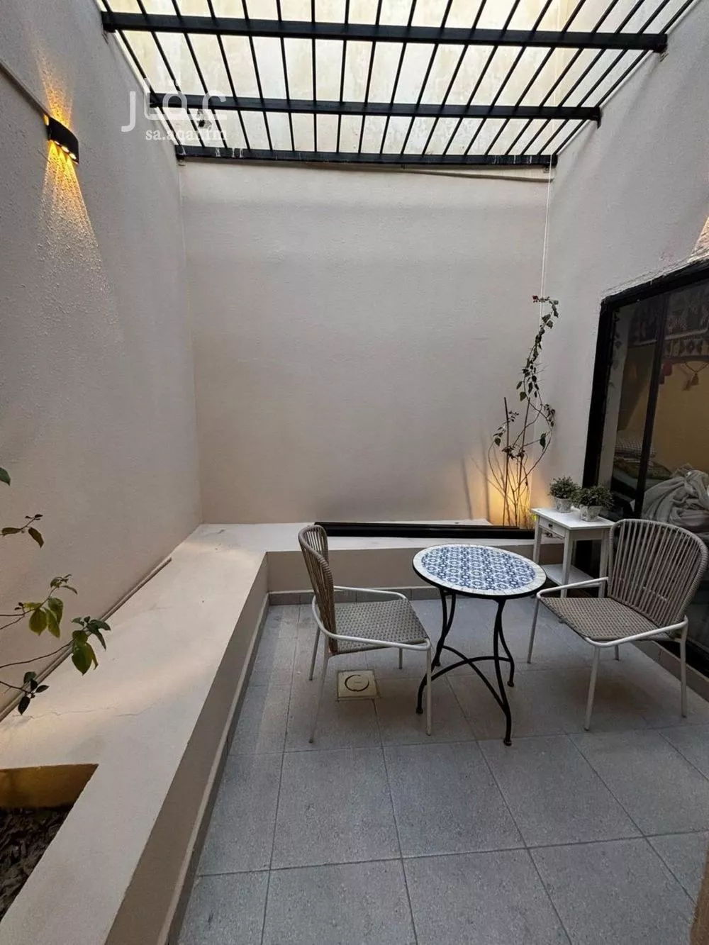 شقة 4 غرف في الندى 5