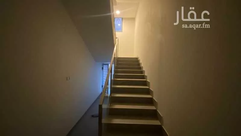 فيلا 10 غرف في الخليج 2