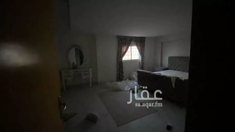 فيلا 10 غرف في الخليج 8