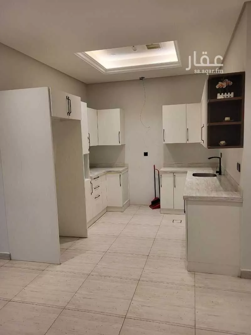 3 bedroom apartment in Al Malqa 5