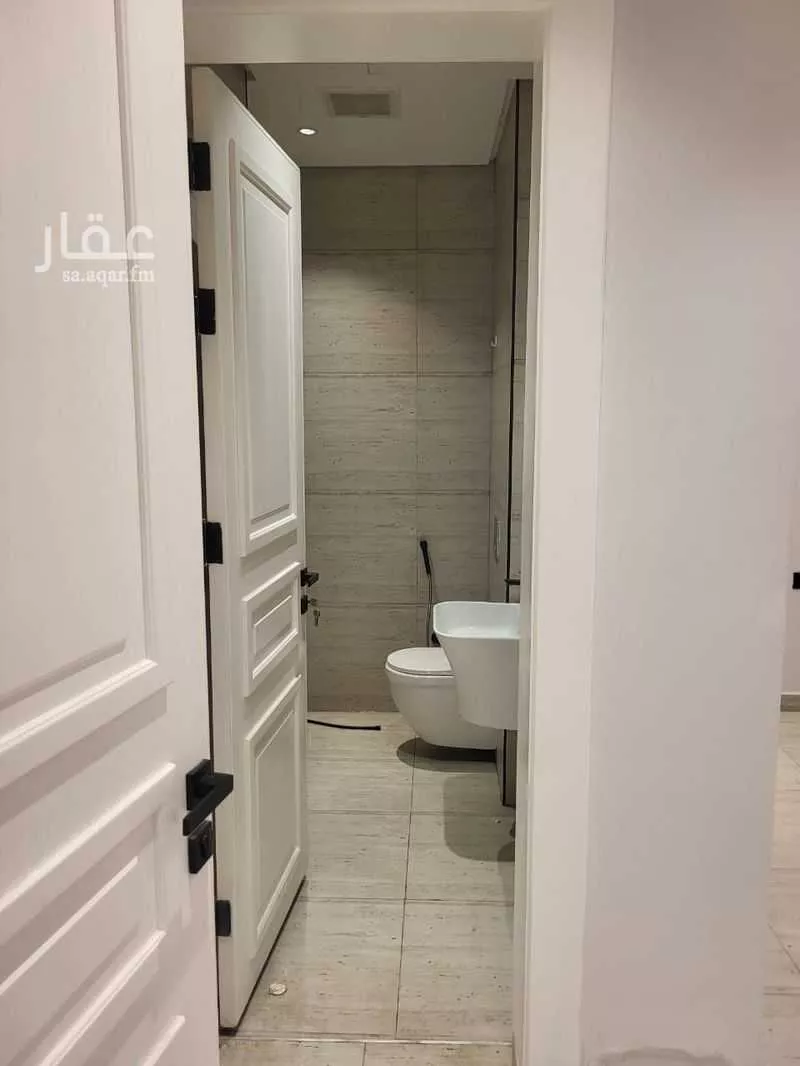 3 bedroom apartment in Al Malqa 7