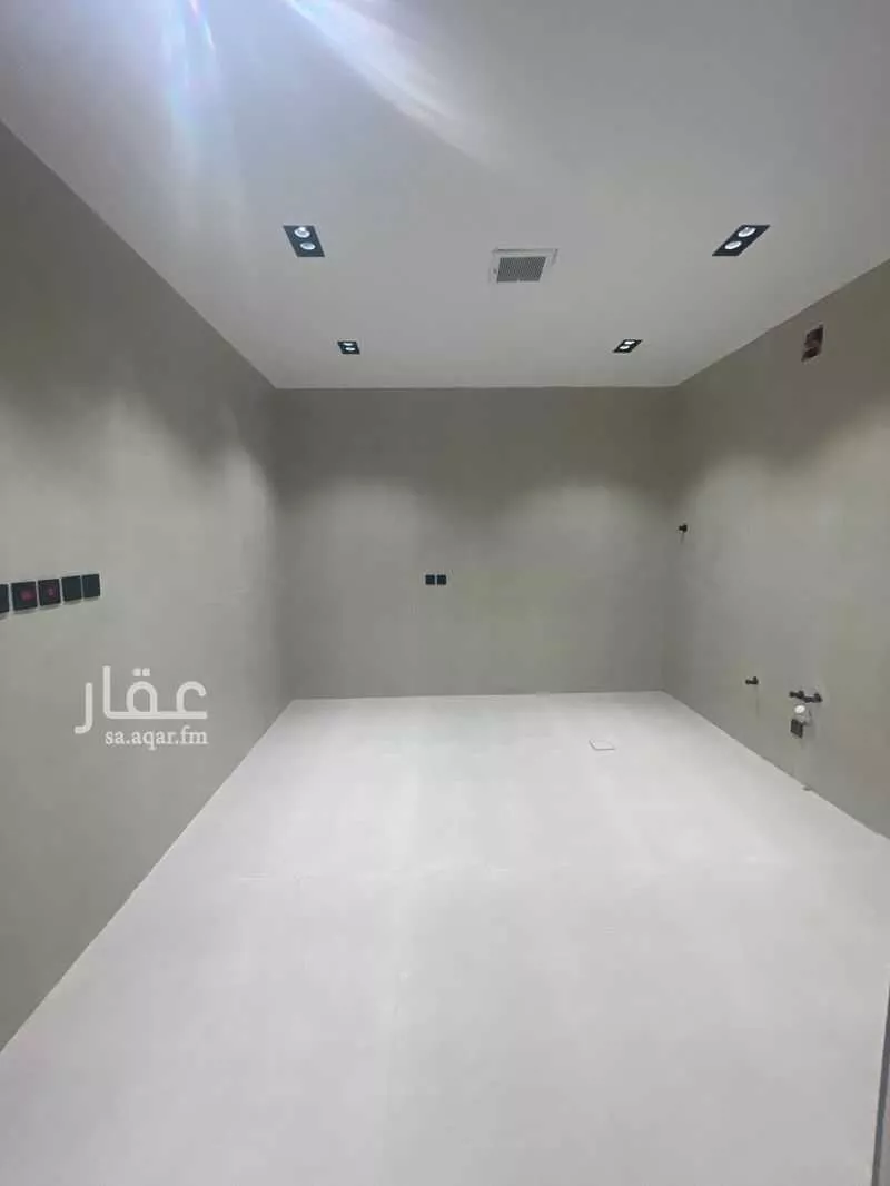 شقة 4 غرف في الرمال 6