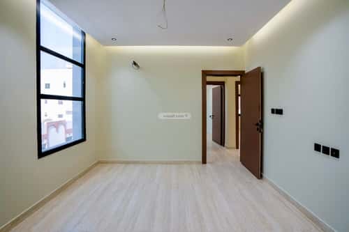 4 bedroom apartment in Al Rawdah 13