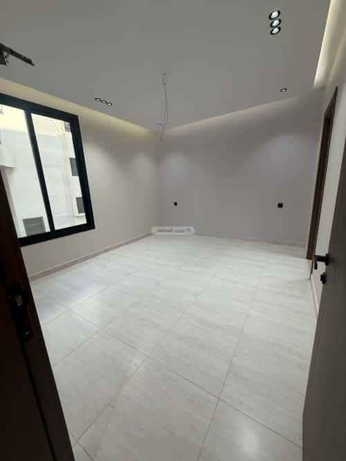 4 bedroom apartment in Al Rawdah 11