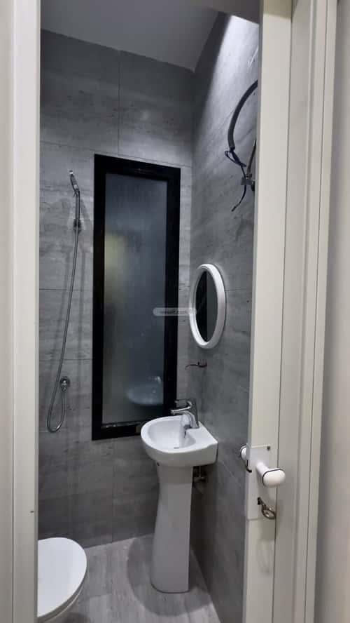 4 bedroom apartment in Al Rawdah 9