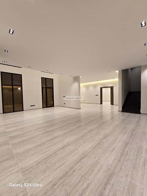 فيلا 7 غرف في الشراع 2