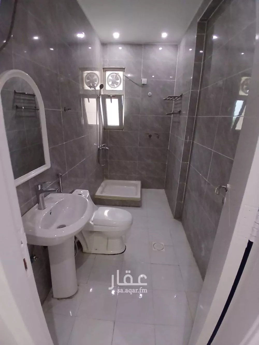 شقة 1 غرف في الفلاح 6