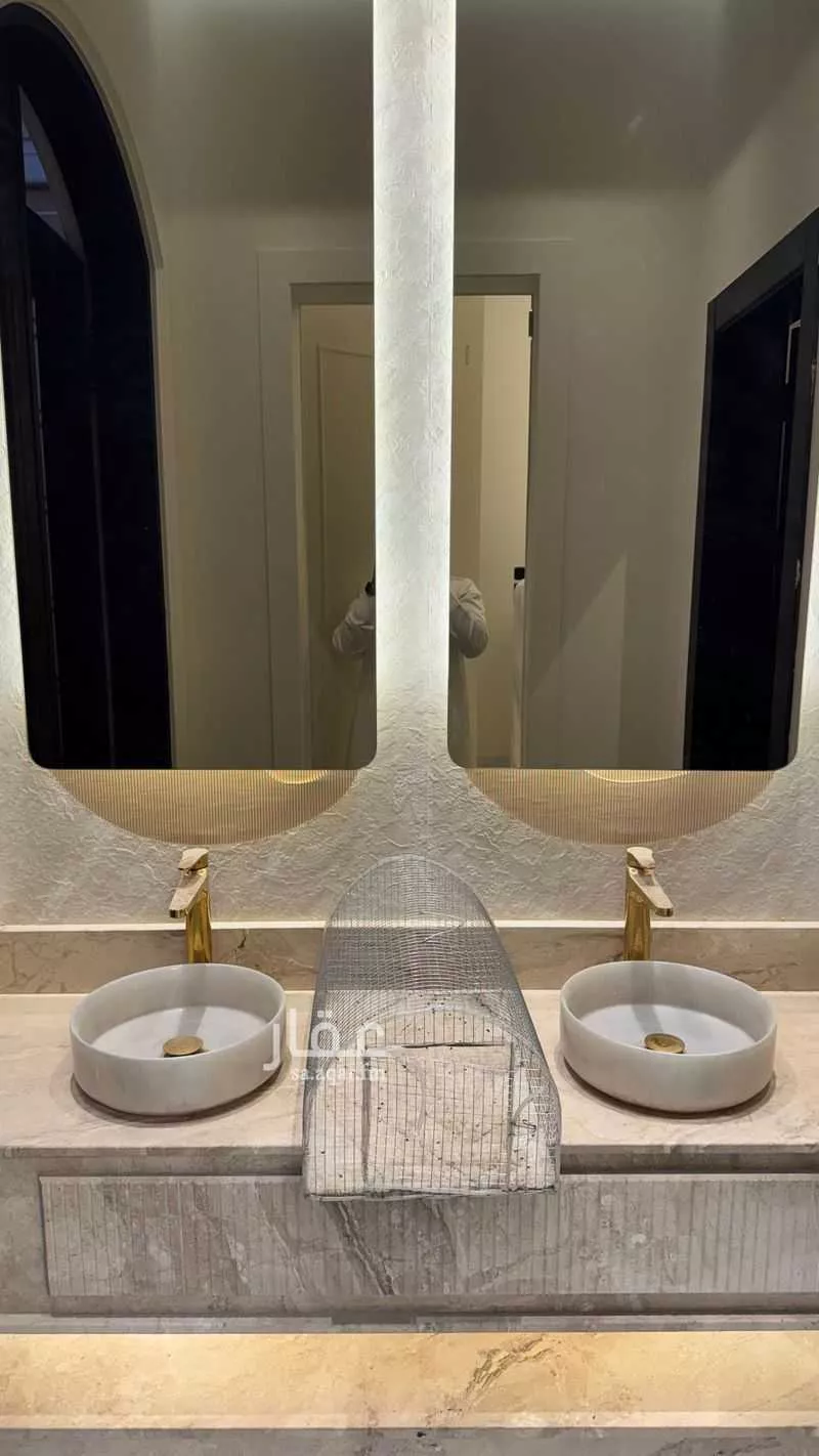 فيلا 12 غرف في الخليج 2