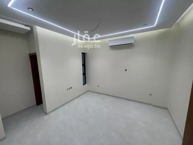 4 bedroom apartment in Madinat Al Umal 4