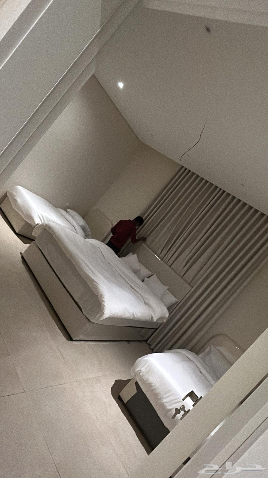 شقة  في العهن 3