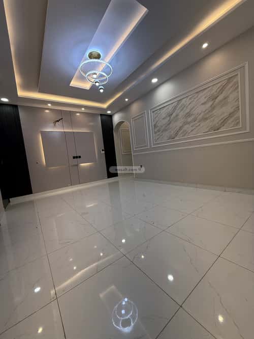 5 bedroom apartment in Muraykh 7