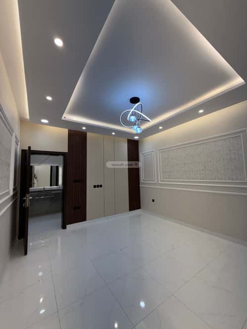 5 bedroom apartment in Muraykh 5