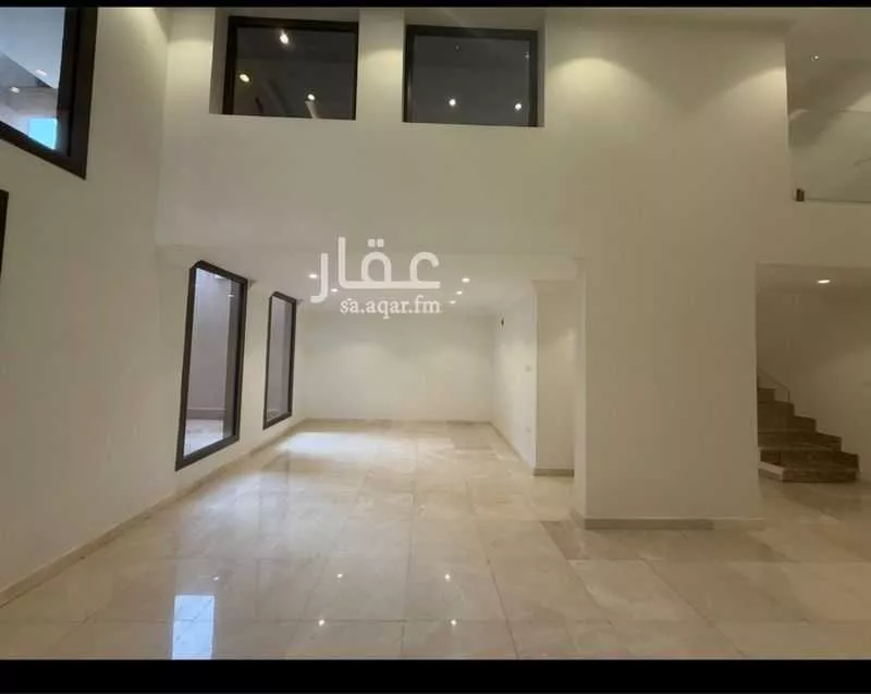 فيلا 5 غرف في الأمواج 5