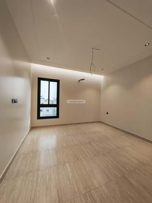 4 bedroom apartment in Al Aziziyah 1