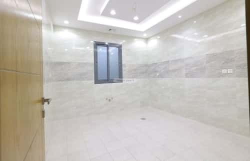 3 bedroom apartment in Al Aziziyah 3