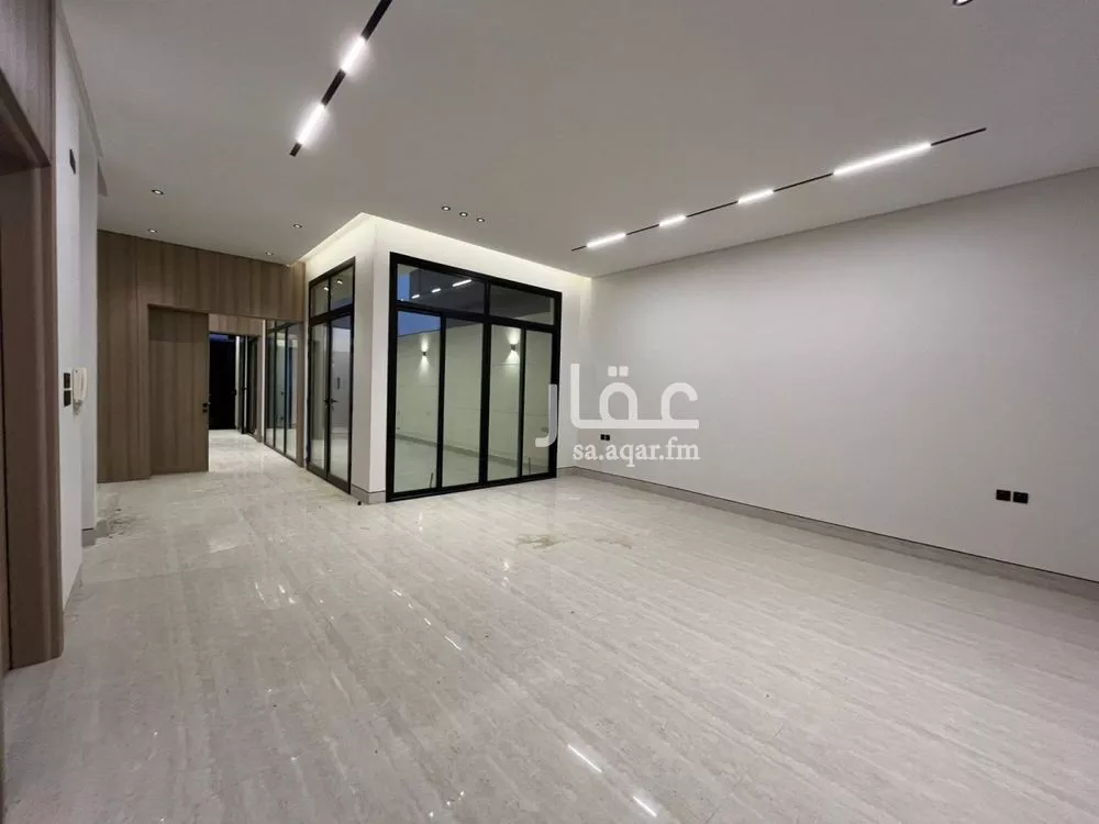 4 bedroom villa in Al Mahdiyyah 13