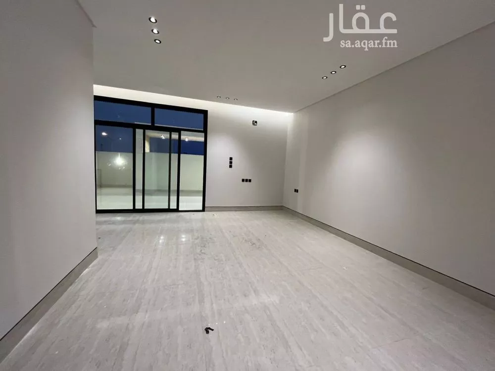 4 bedroom villa in Al Mahdiyyah 26