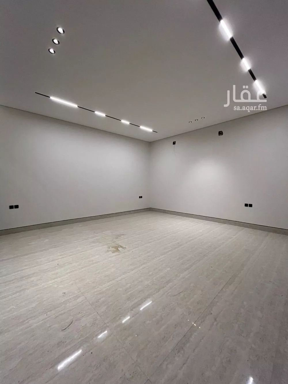 4 bedroom villa in Al Mahdiyyah 8