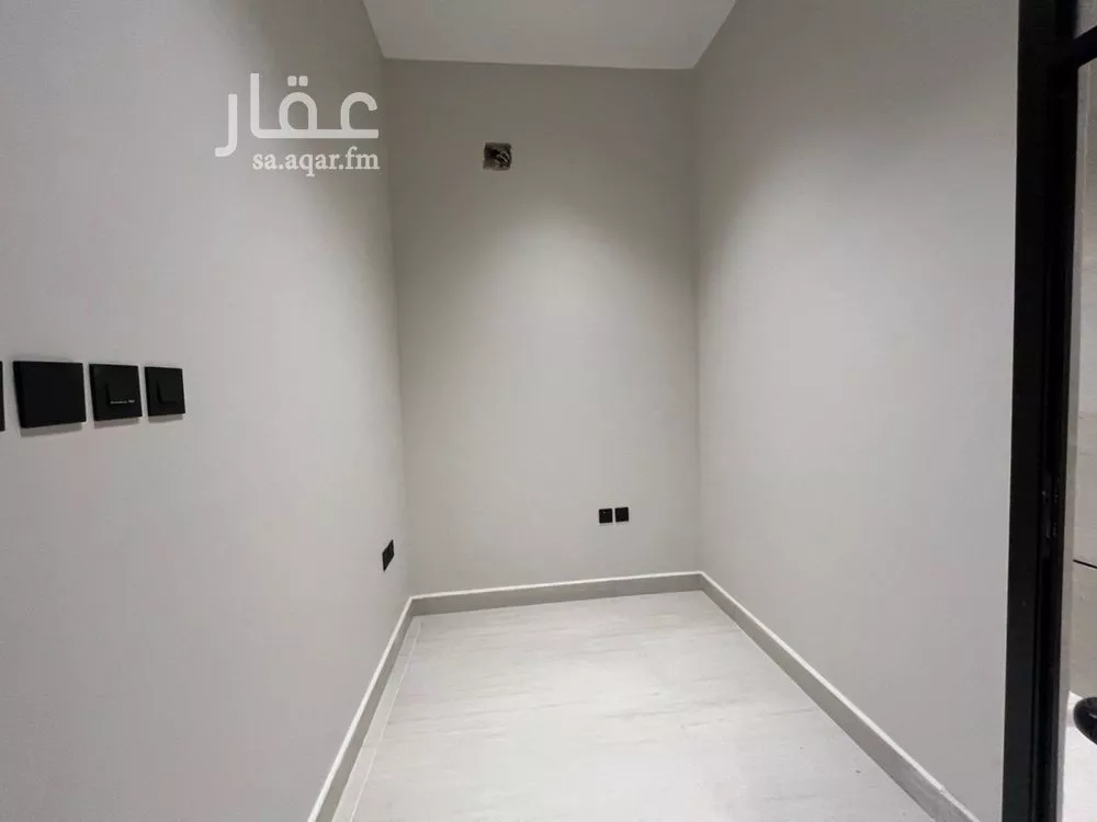 فيلا 4 غرف في المهدية 18