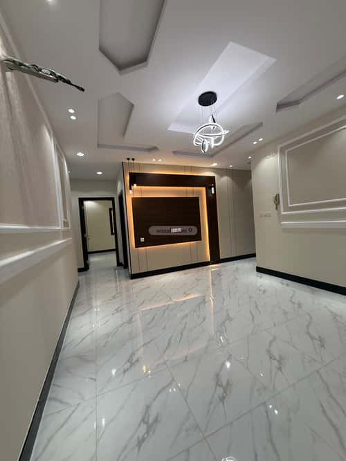 4 bedroom apartment in Muraykh 8