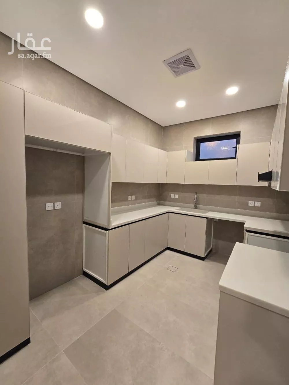 4 bedroom villa in An Nawras, Eastern Province 12
