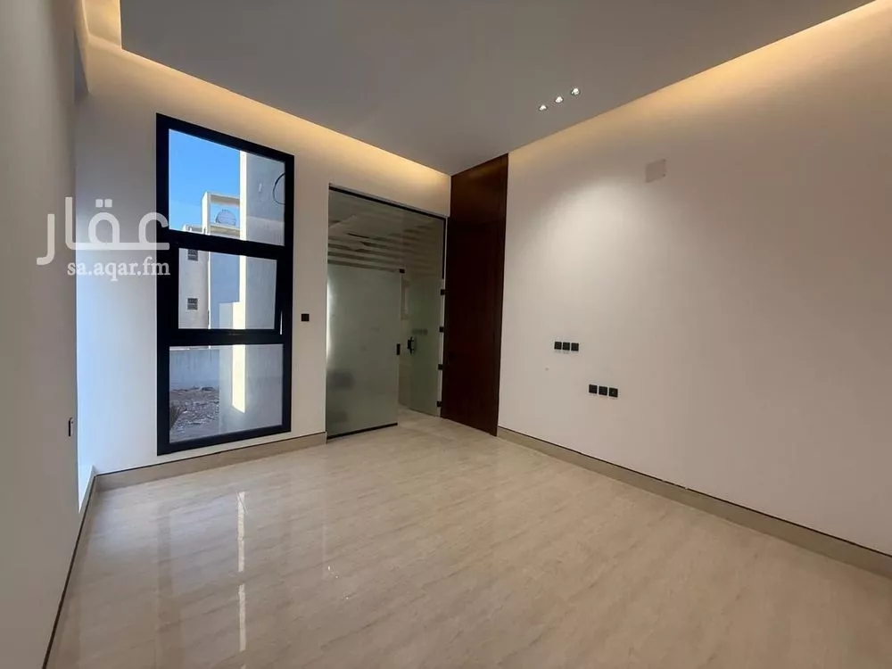 4 bedroom villa in Al Mahdiyyah 14