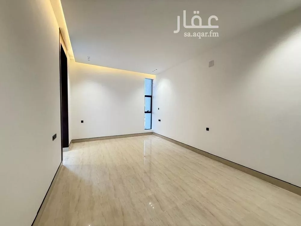 4 bedroom villa in Al Mahdiyyah 17