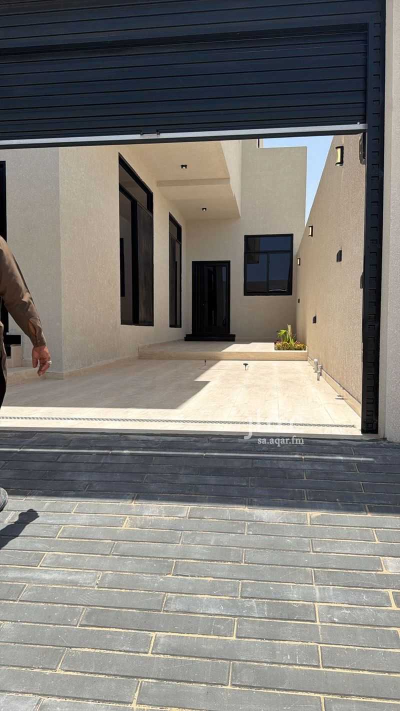 6 bedroom villa in Al Qashlah, Eastern Province 4