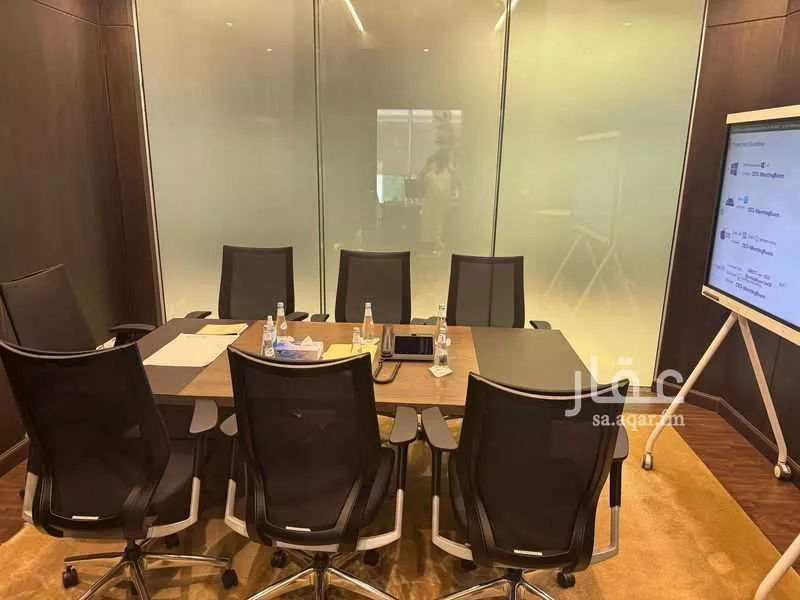 1300 sqm office in An Nafal 5