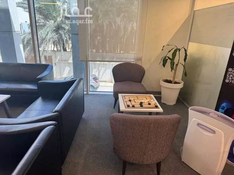 مكتب 1300 م² في النفل 1