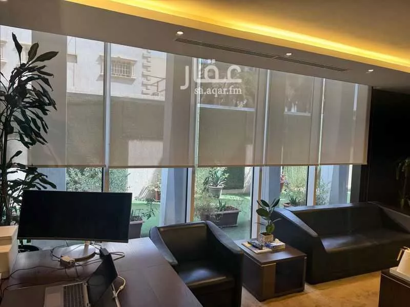 1300 sqm office in An Nafal 8