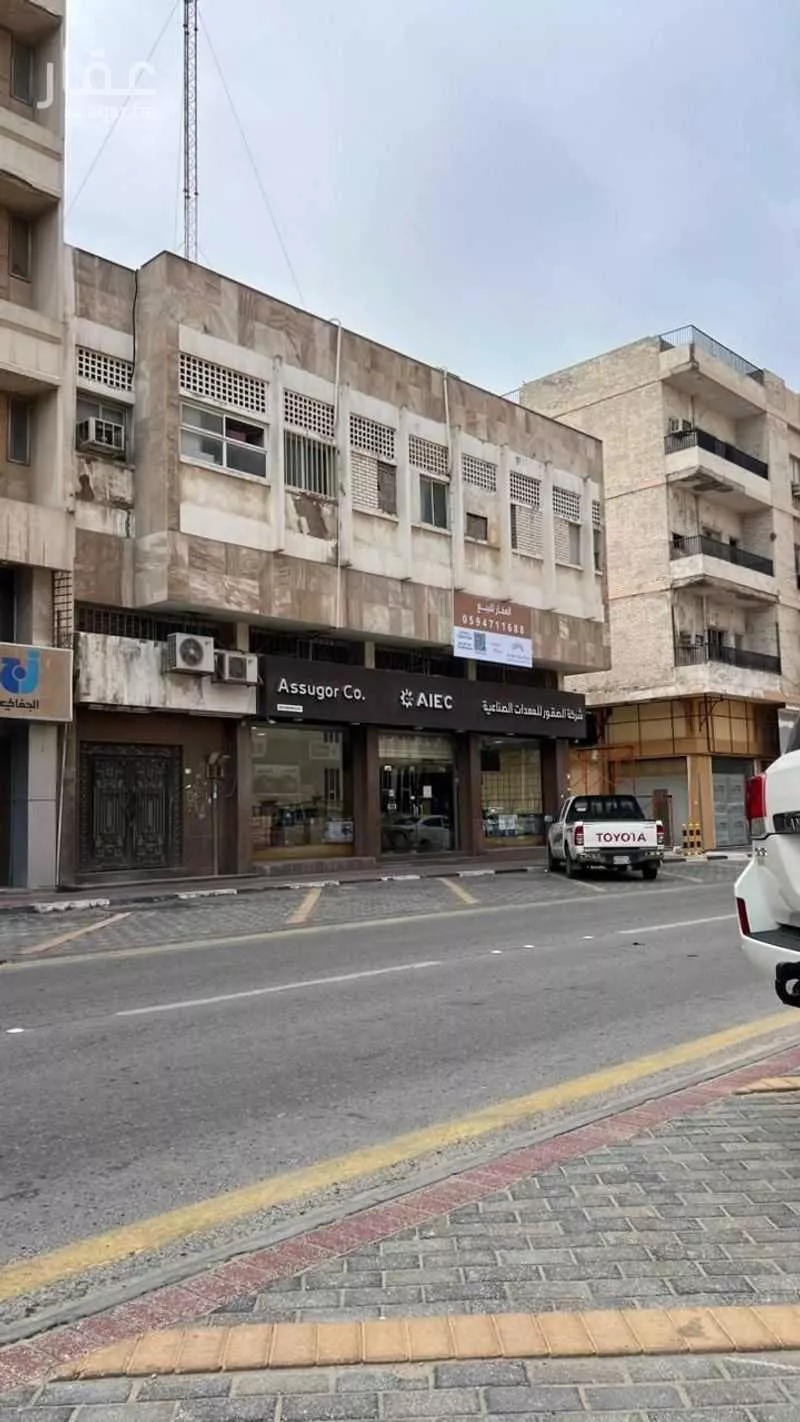 عمارة 306 م² في السوق 5