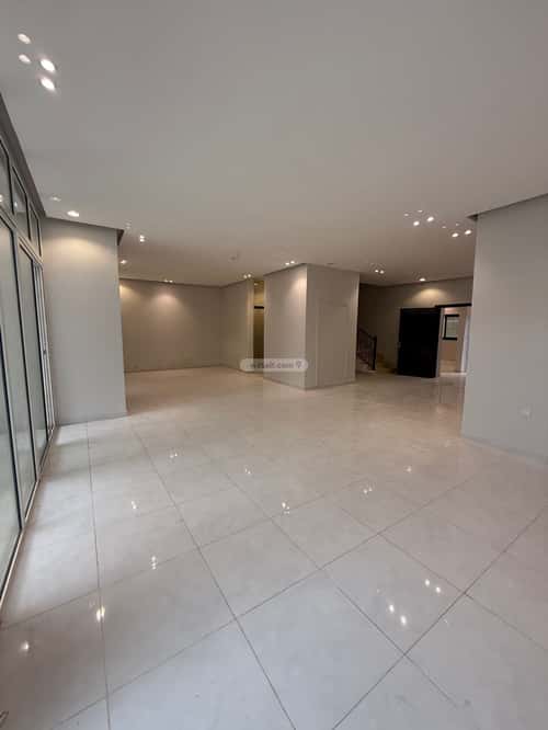 6 bedroom villa in Al Yaqout 3