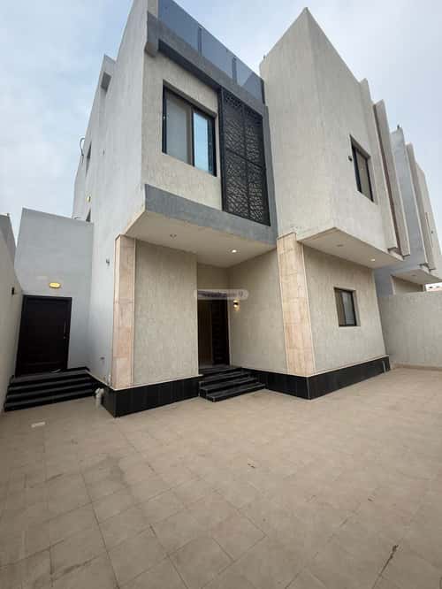 6 bedroom villa in Al Yaqout 3