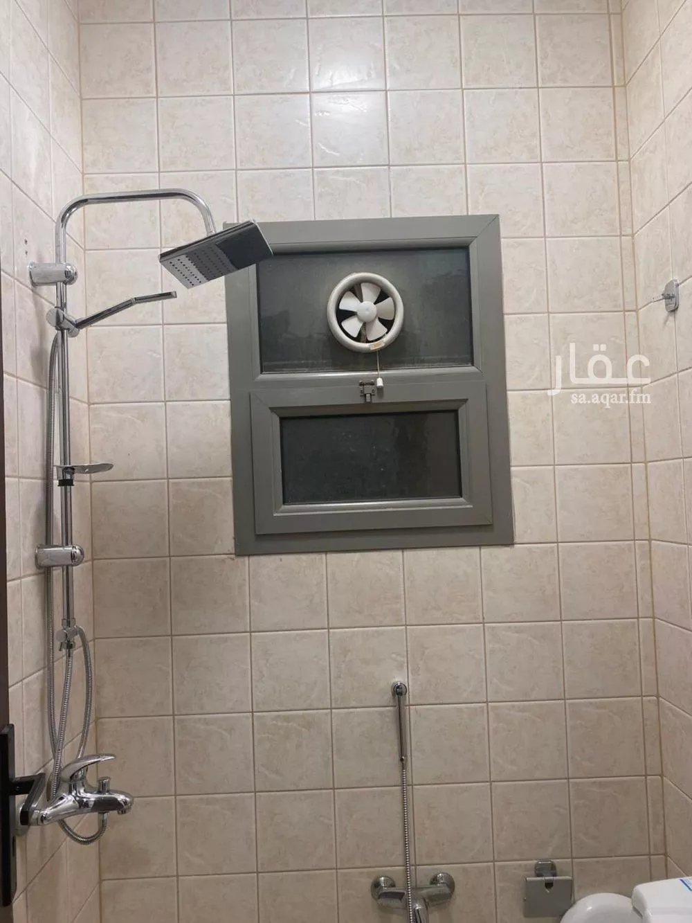شقة 3 غرف في الملقا 9