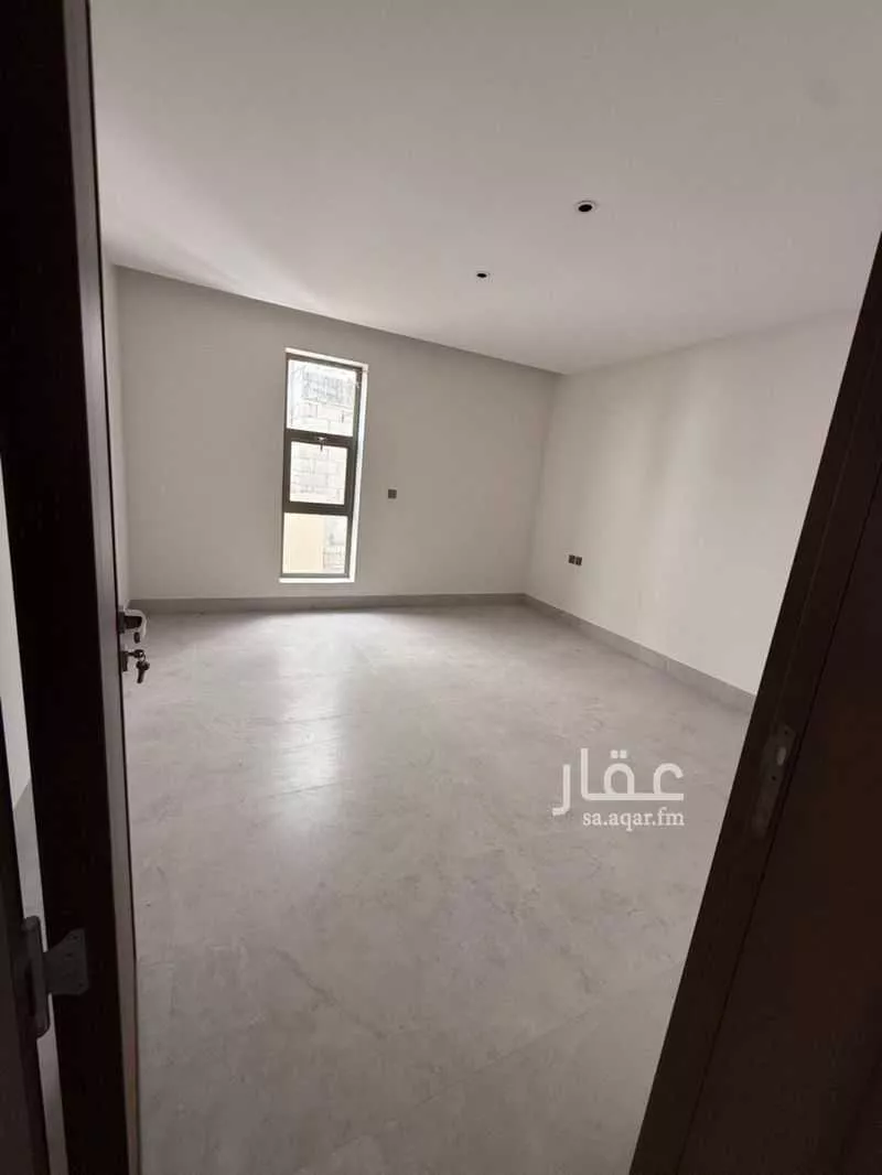 3 bedroom floor in Al Nuzhah 7