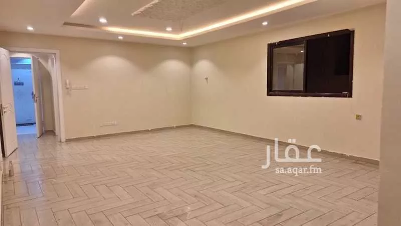 شقة 4 غرف في الملقا 4