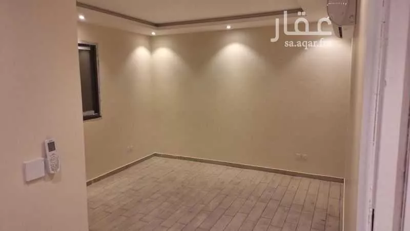 شقة 4 غرف في الملقا 5