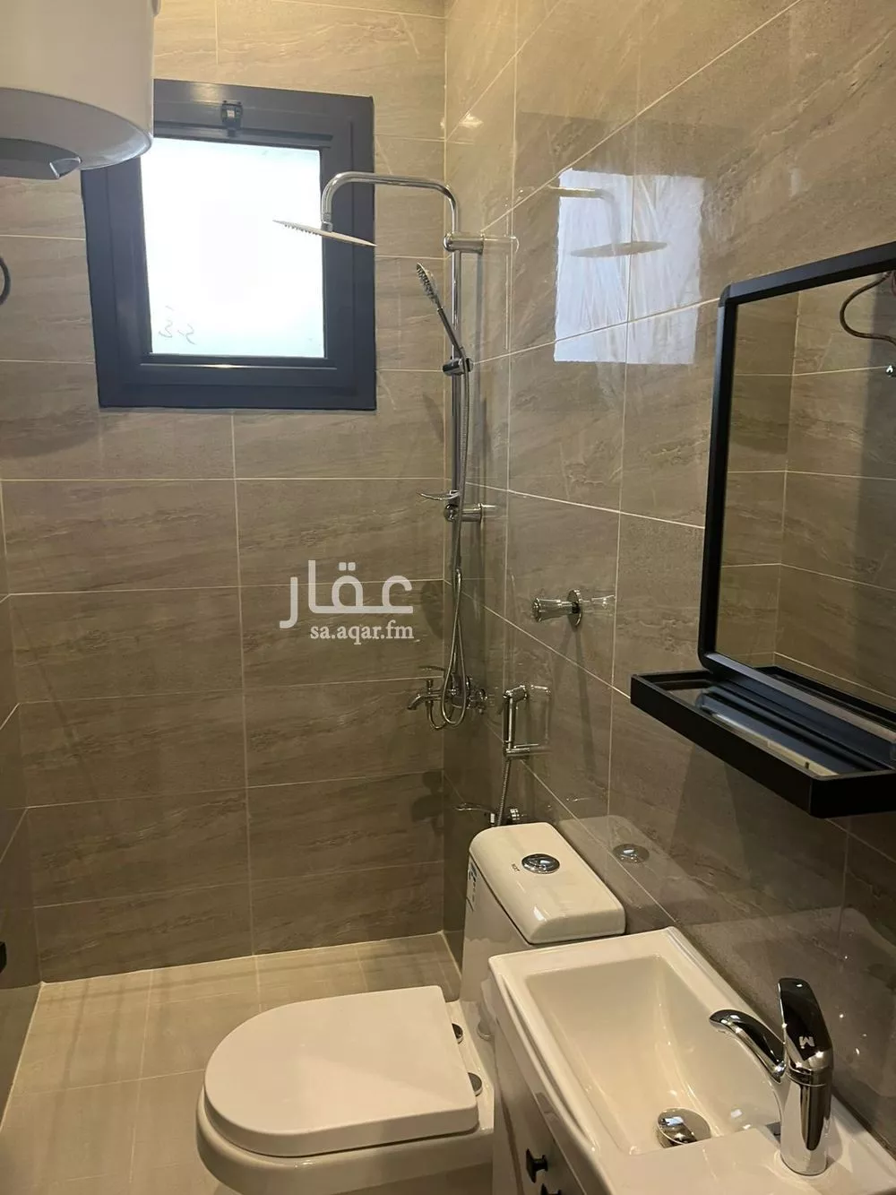شقة 1 غرف في العارض 8