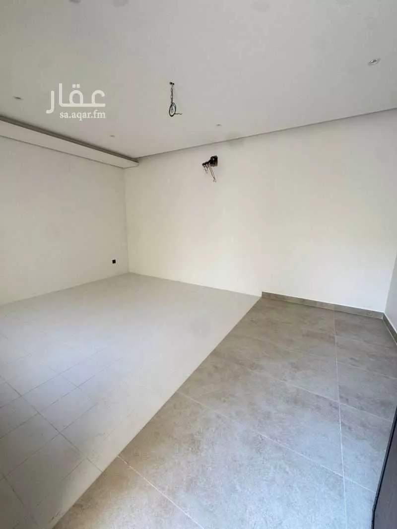 فيلا 4 غرف في النرجس 12