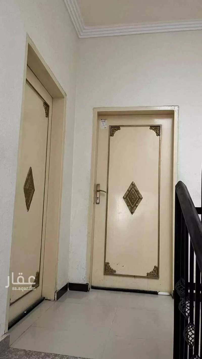 فيلا 6 غرف في الرمال 9